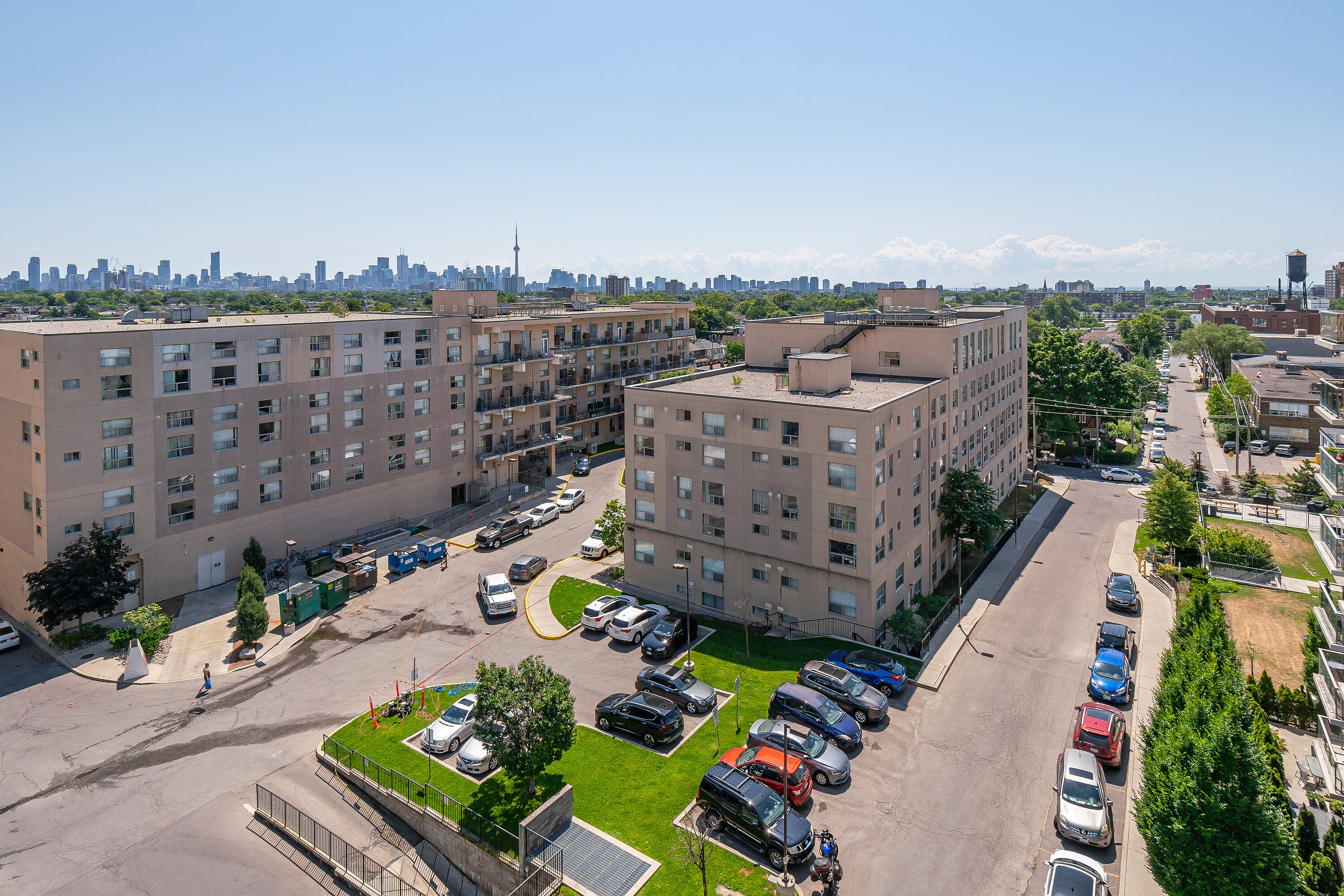 816 Lansdowne Ave #809