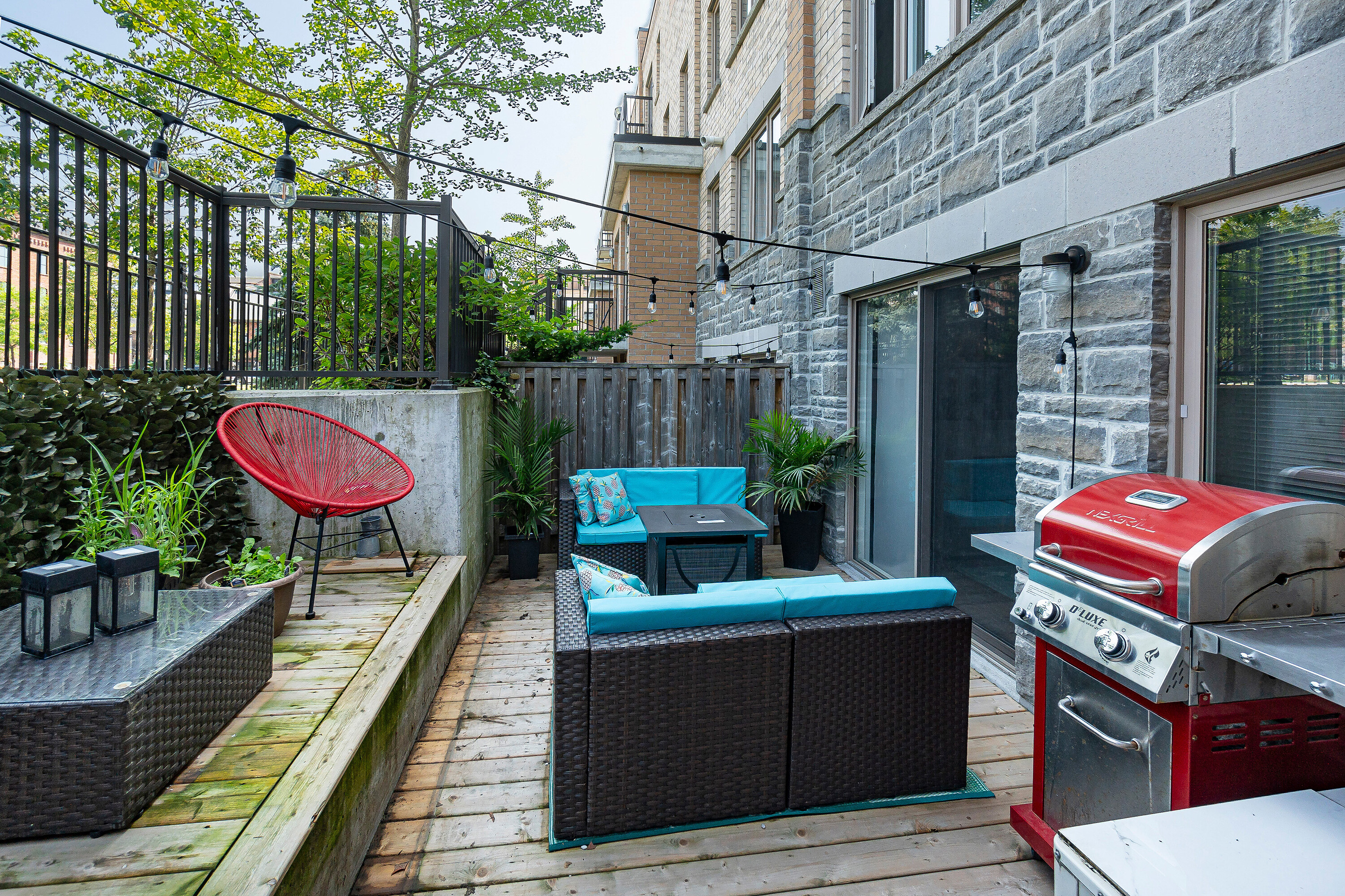 16 Foundry Ave #102
