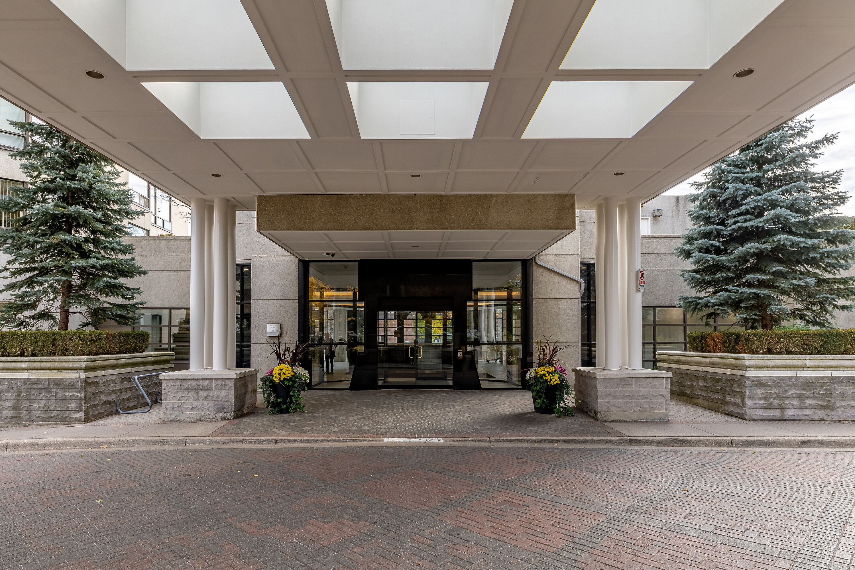 1 Aberfoyle Cres #PH03