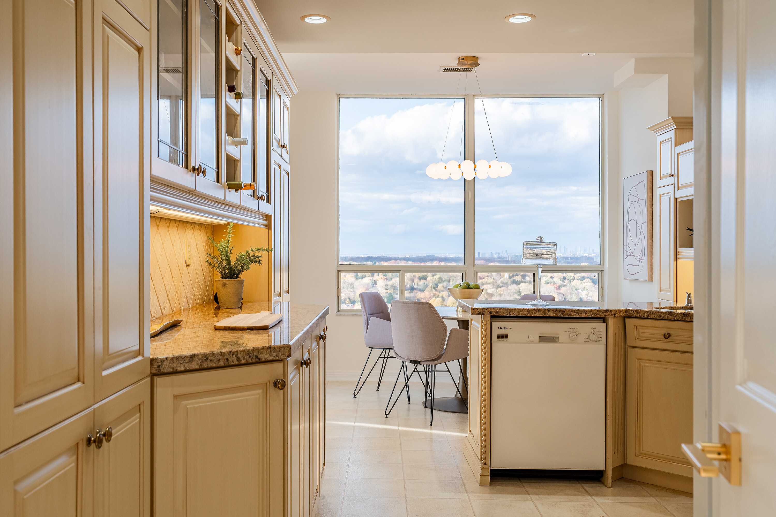 1 Aberfoyle Cres #PH03