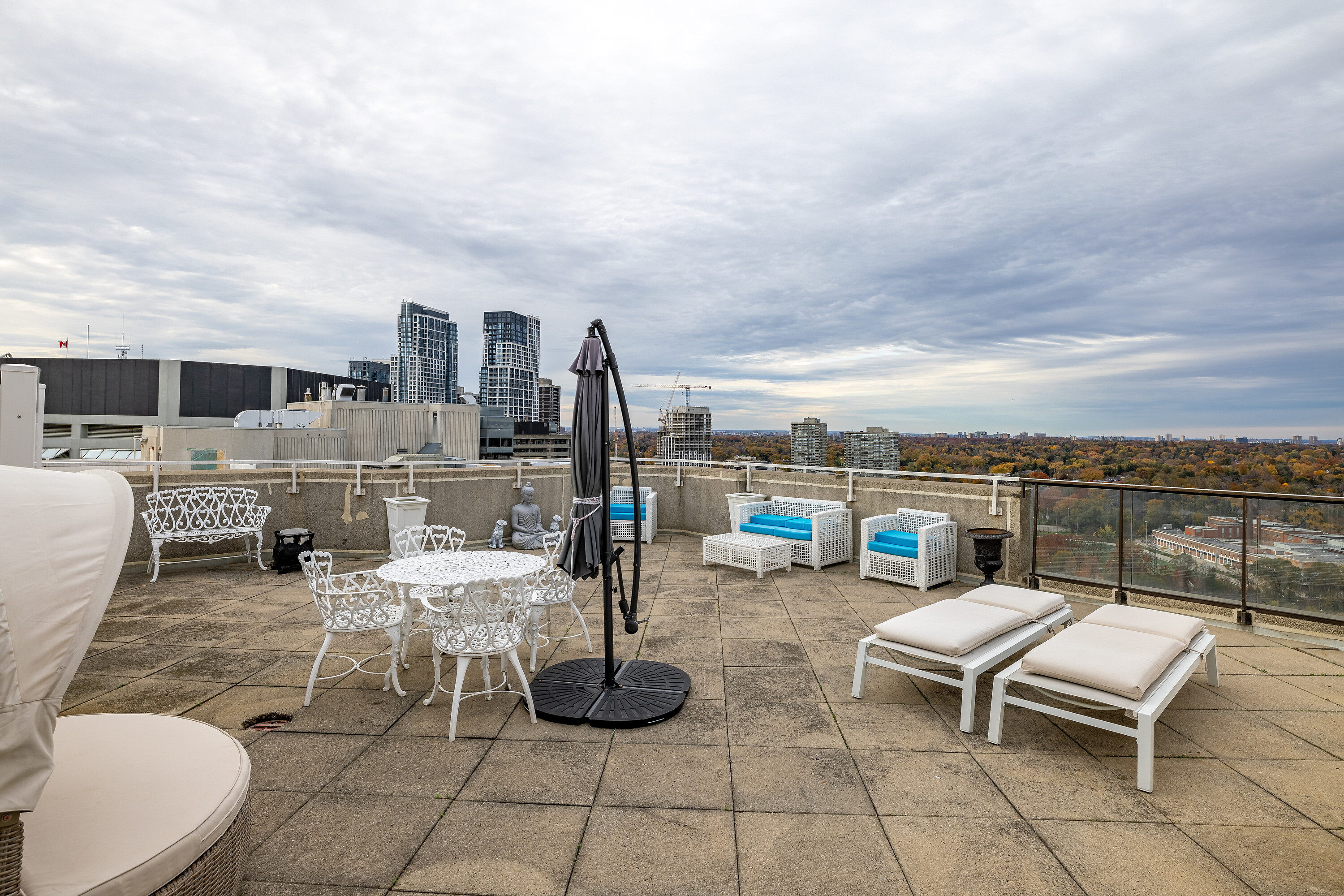 1 Aberfoyle Cres #PH03