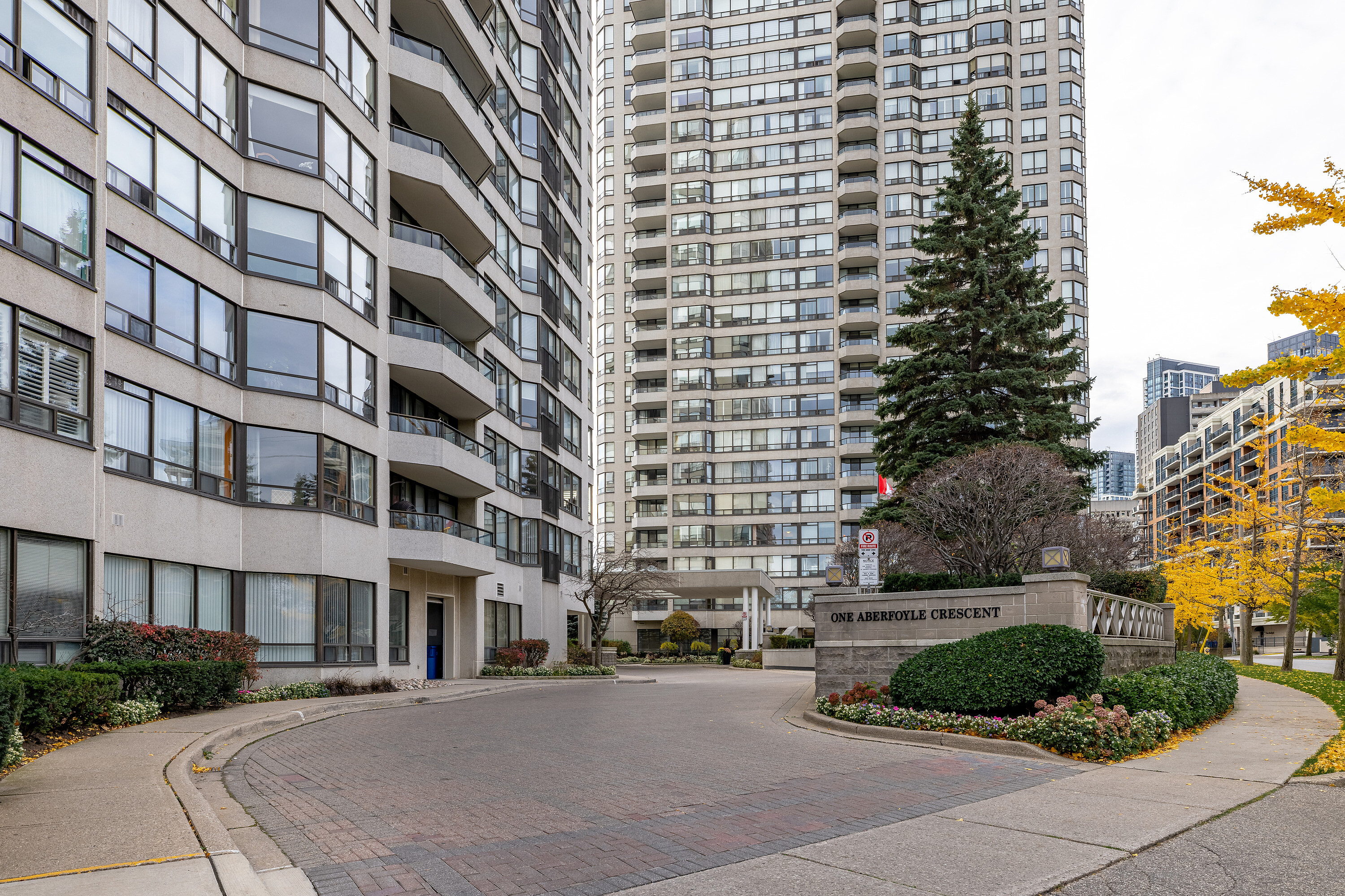 1 Aberfoyle Cres #PH03