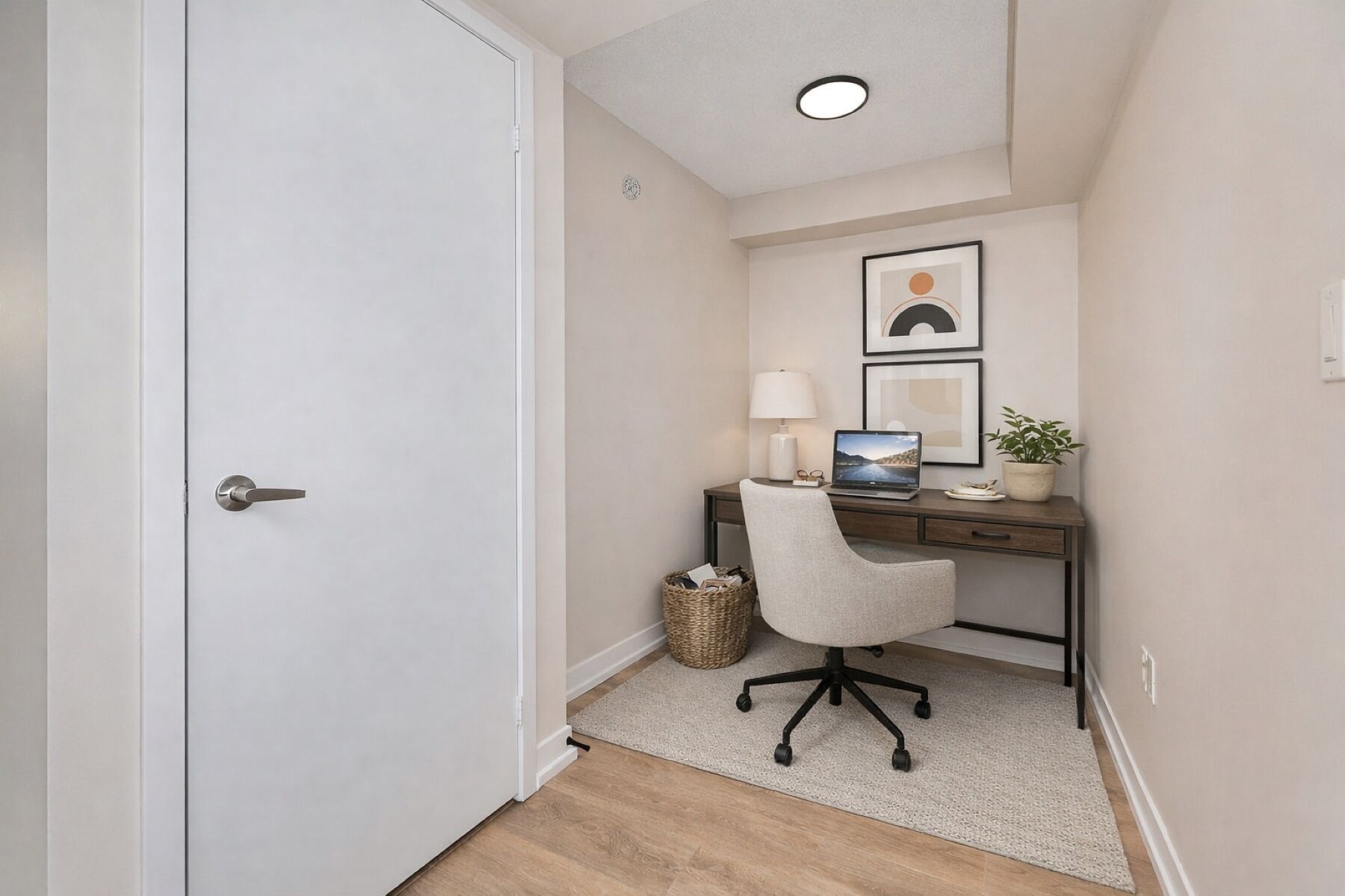 1420 Dupont St  512