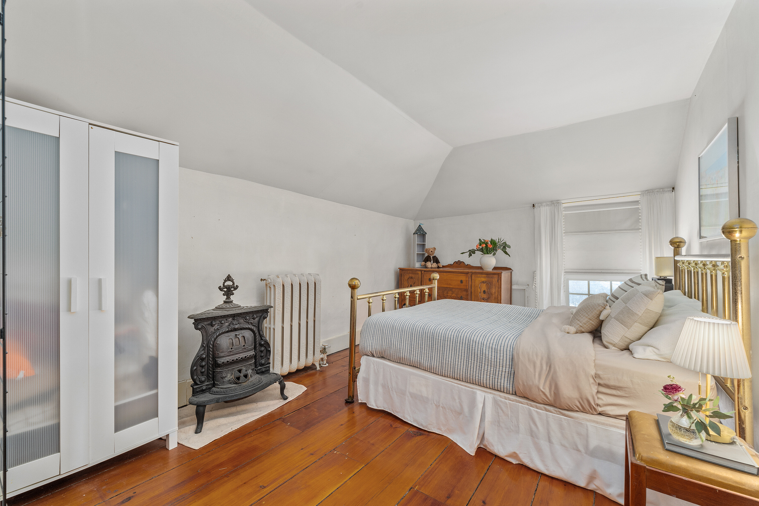 657 Bongards Cross Rd
