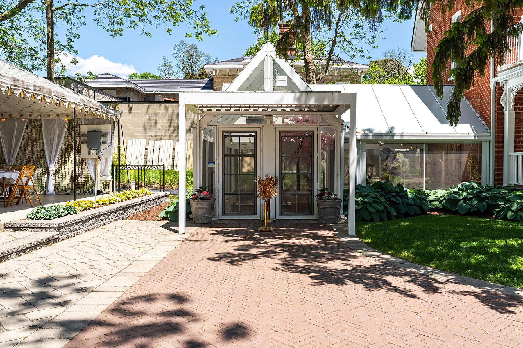 343 Main St E
