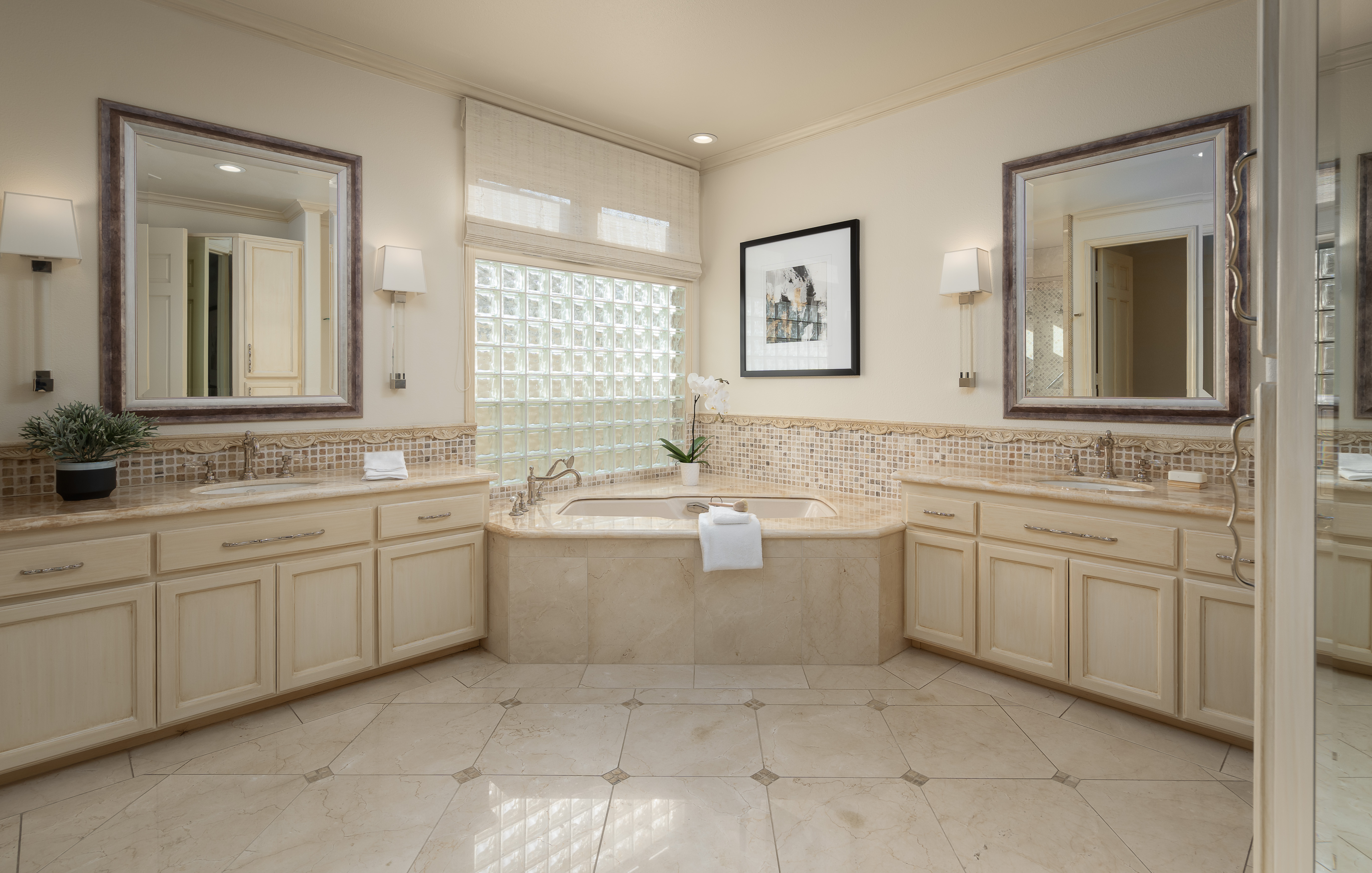 5859 Saratoga Corte