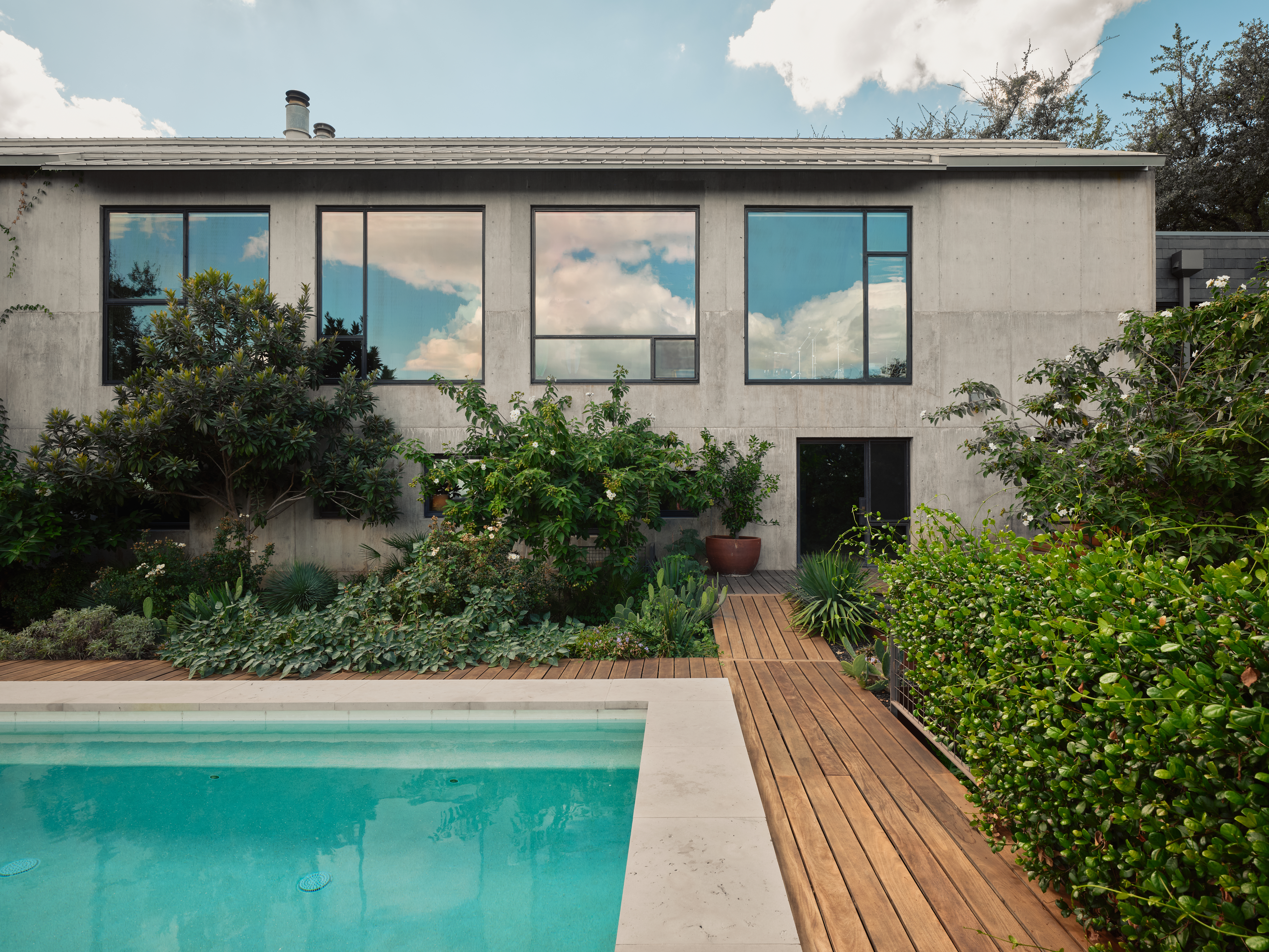 3200 Stratford Hills Lane 