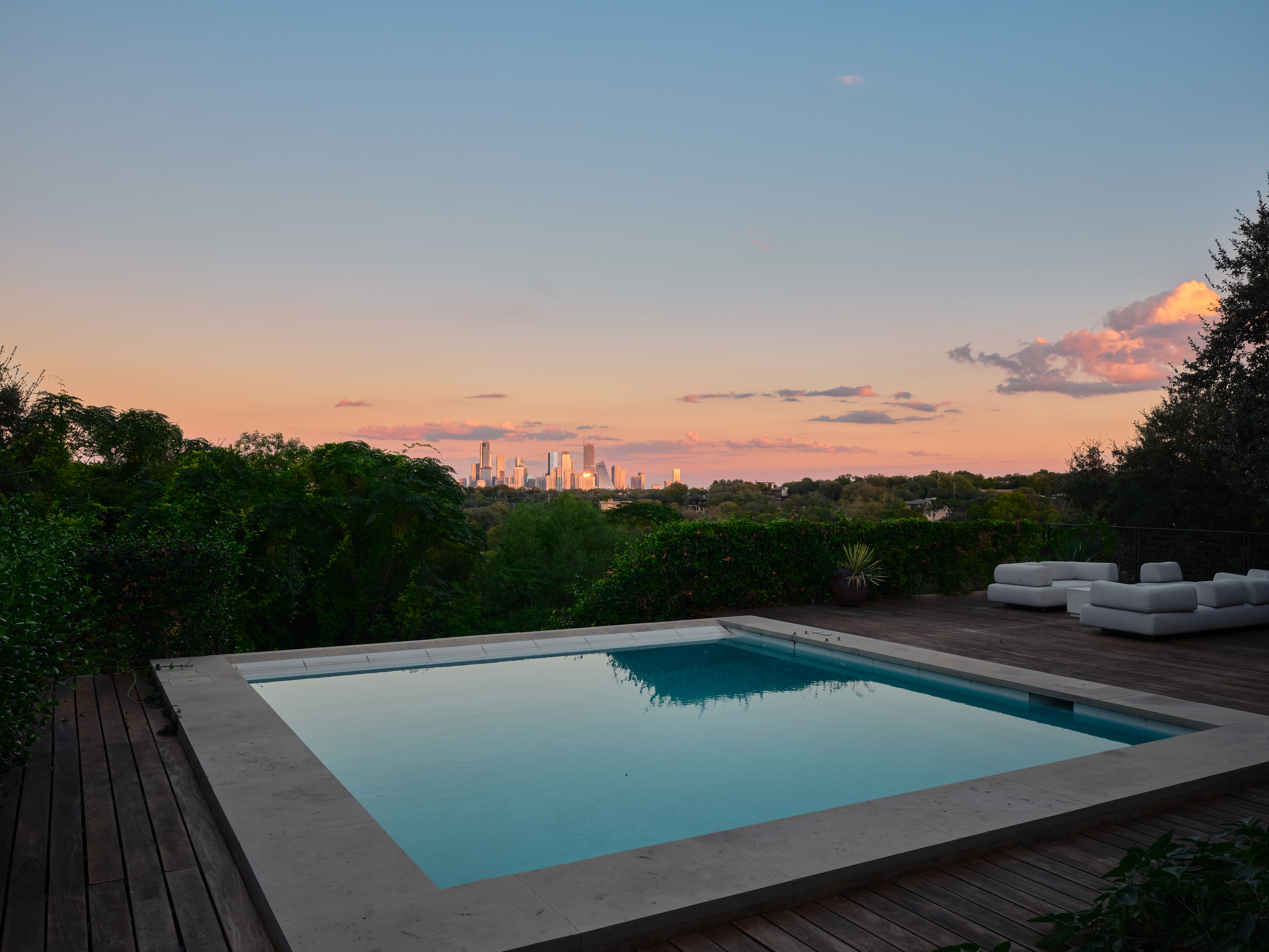 3200 Stratford Hills Lane 