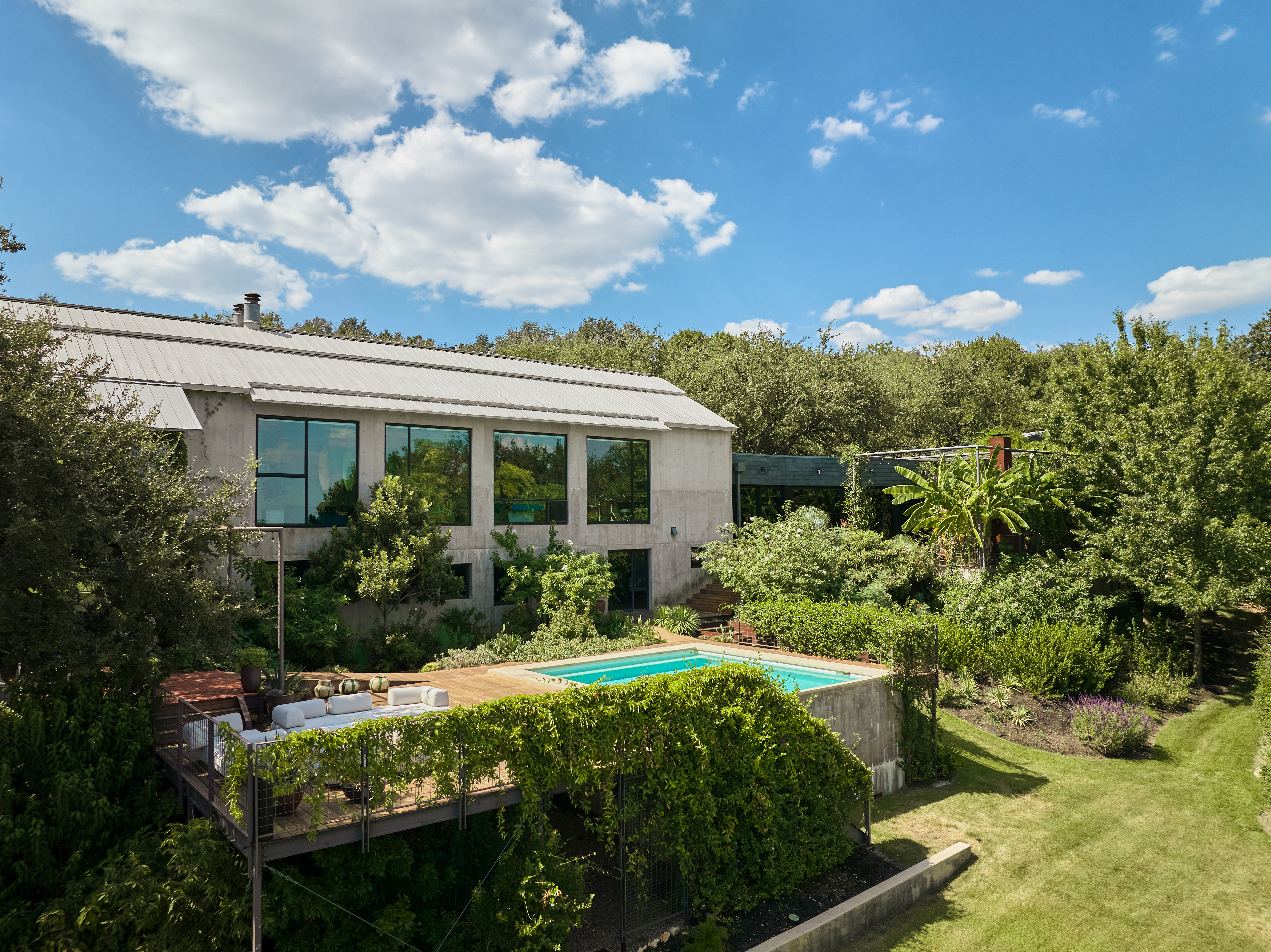 3200 Stratford Hills Lane 