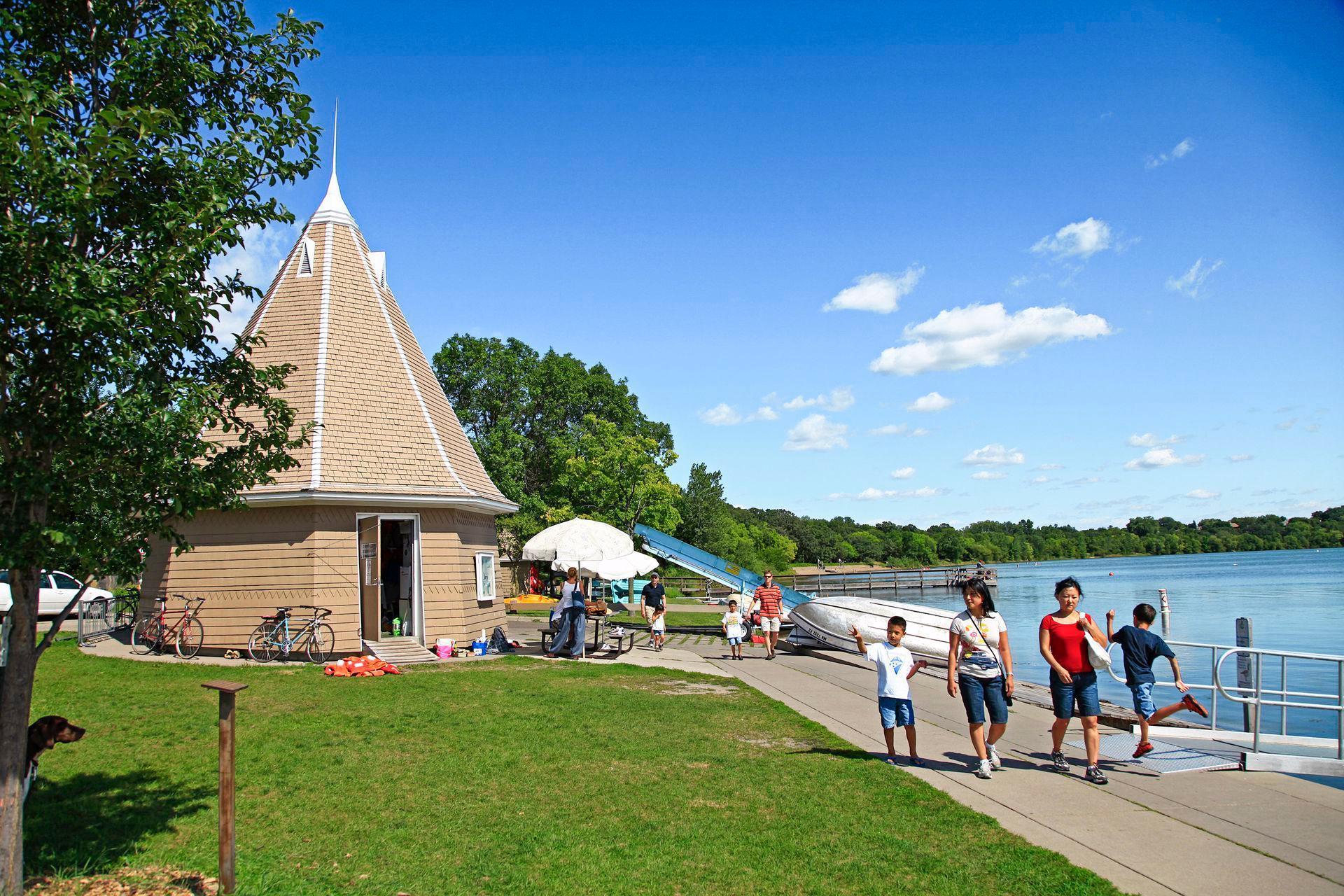 4418 W Lake Harriet Parkway Unit: 206