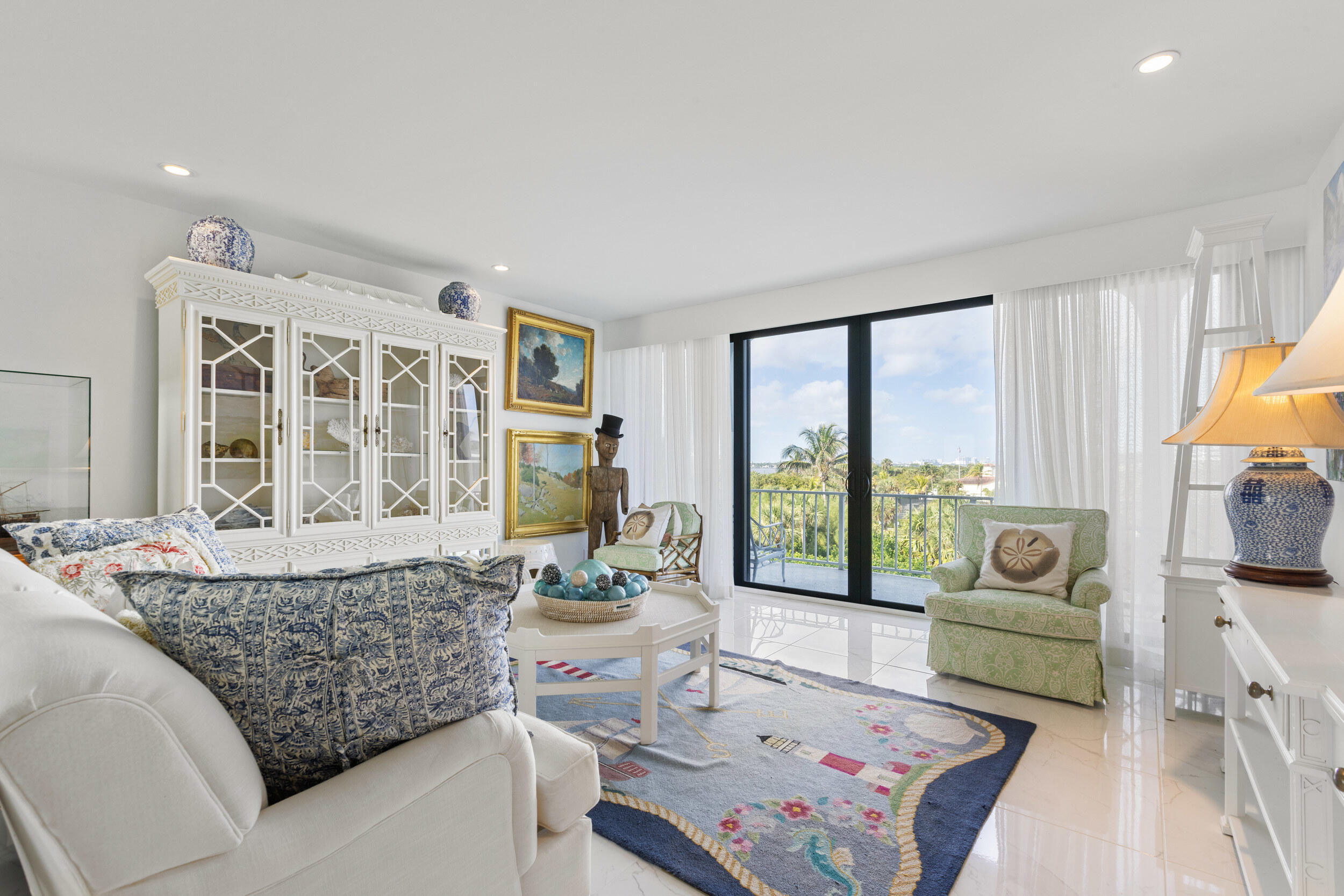 2275 S Ocean Boulevard 307a