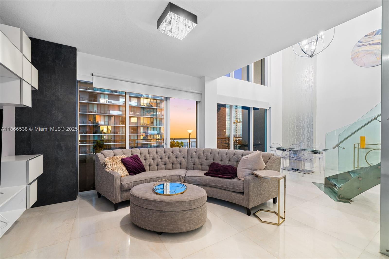 60 SW 13th St # 4606