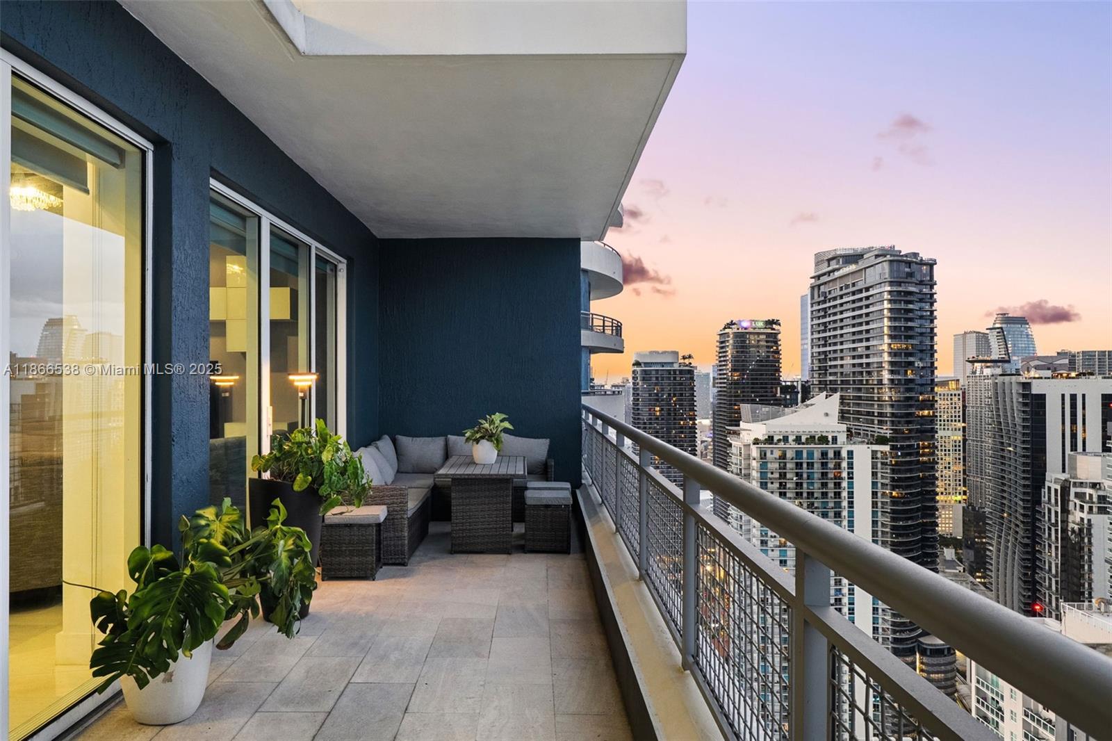 60 SW 13th St # 4606