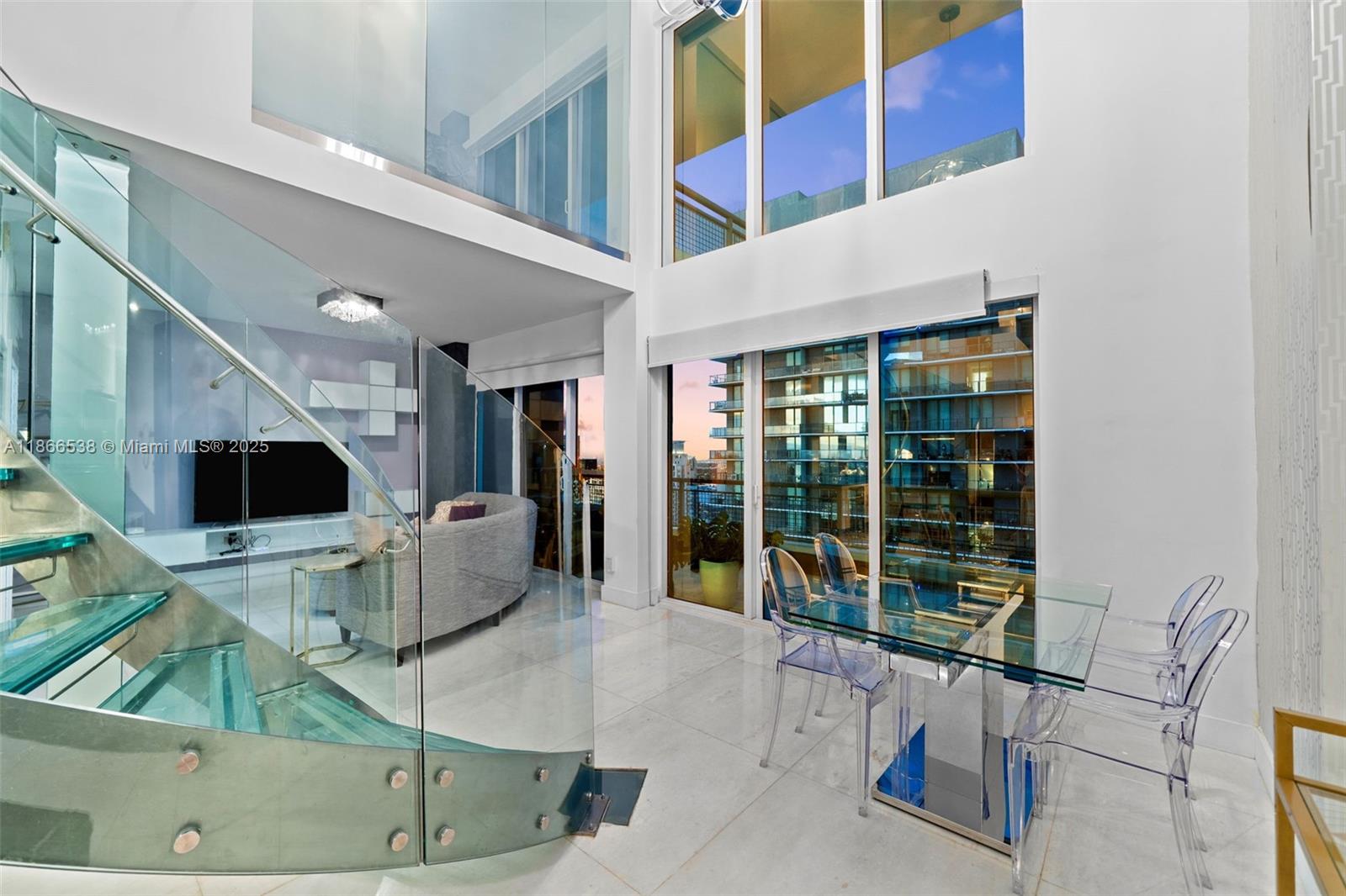 60 SW 13th St # 4606