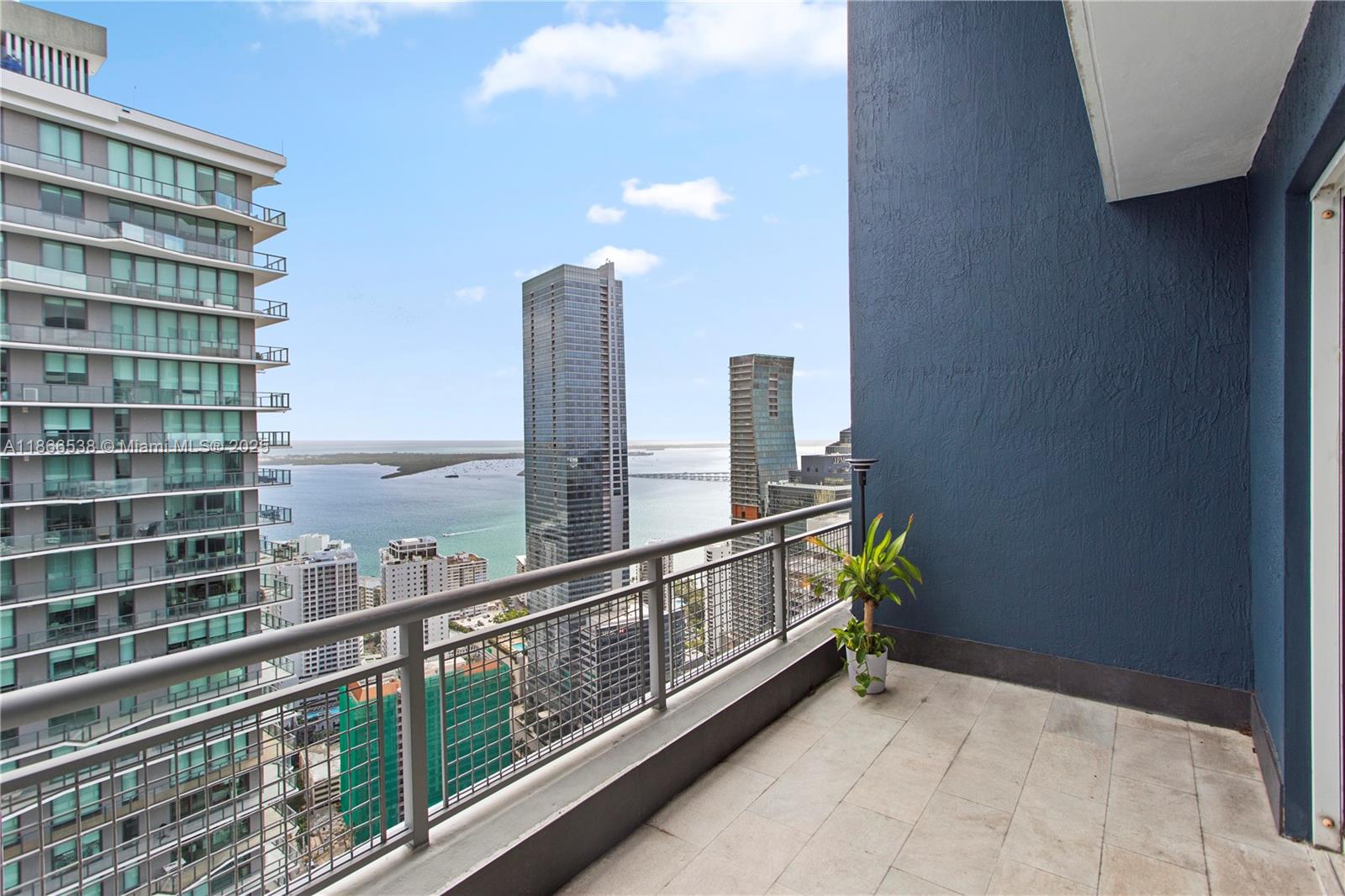 60 SW 13th St # 4606