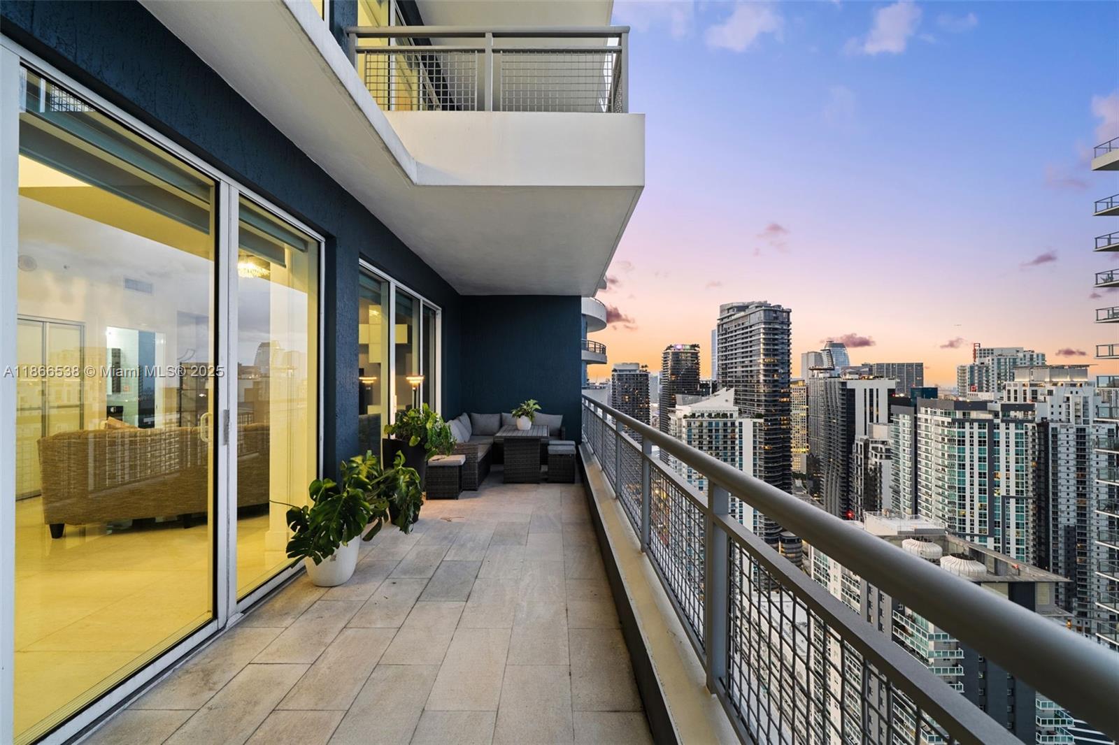 60 SW 13th St # 4606