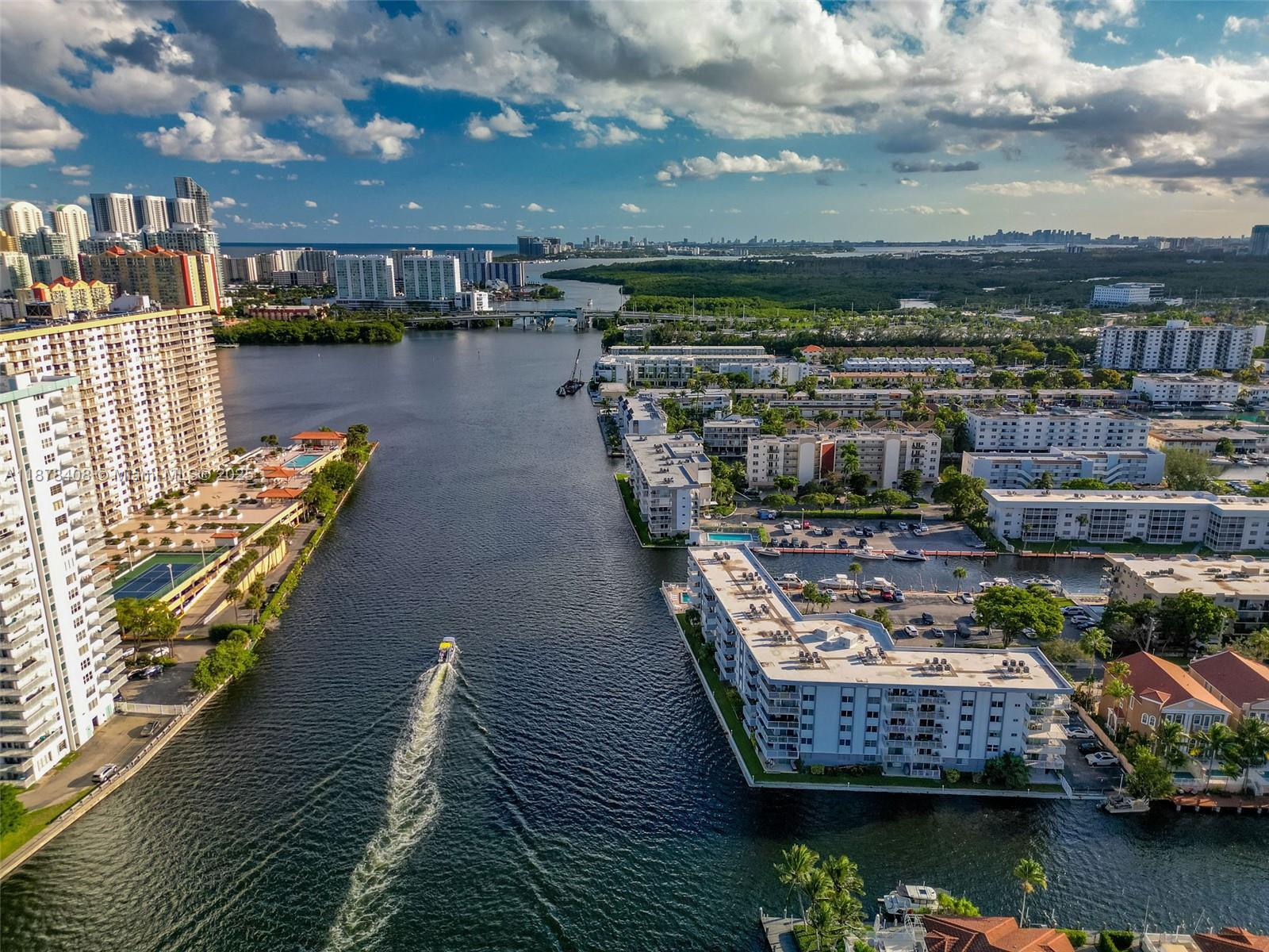 4000 NE 170th St # 602, North Miami Beach Unit: 602