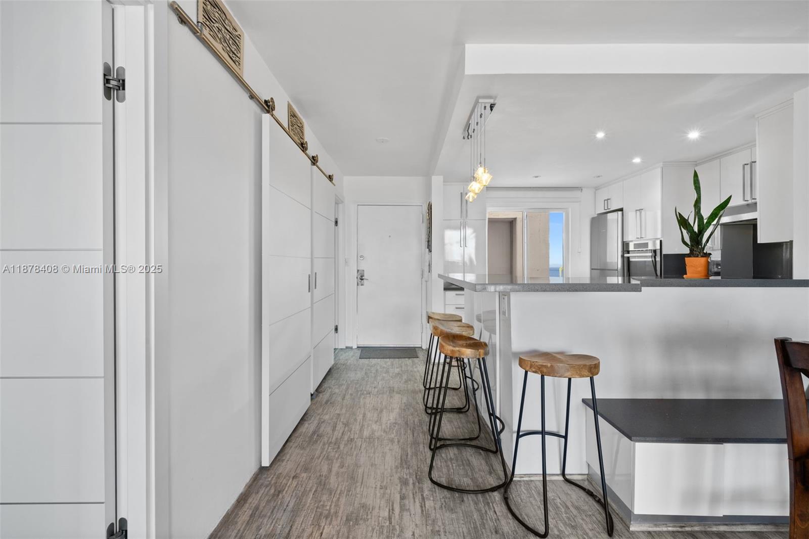 4000 NE 170th St # 602, North Miami Beach Unit: 602