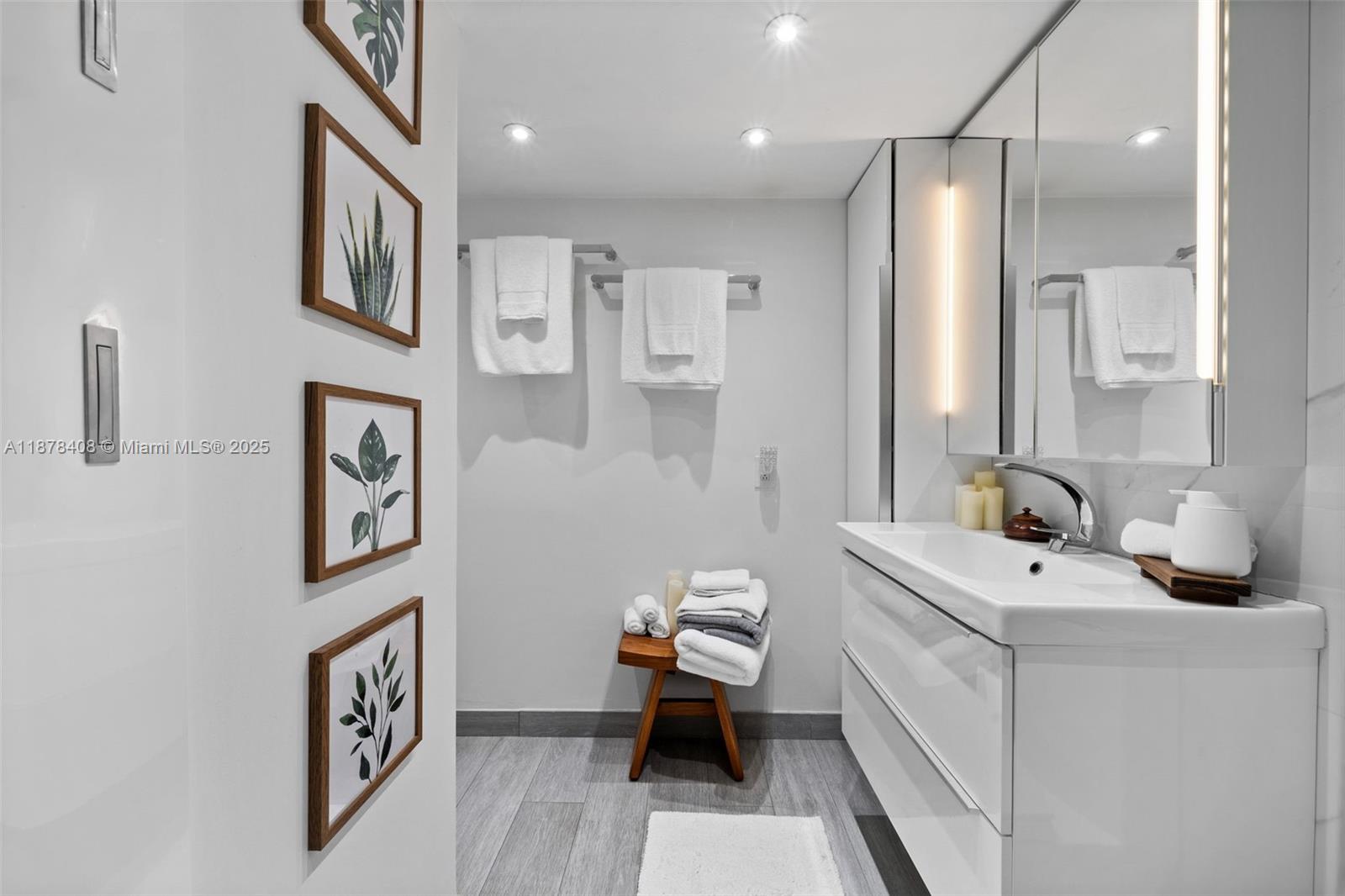 4000 NE 170th St # 602, North Miami Beach Unit: 602