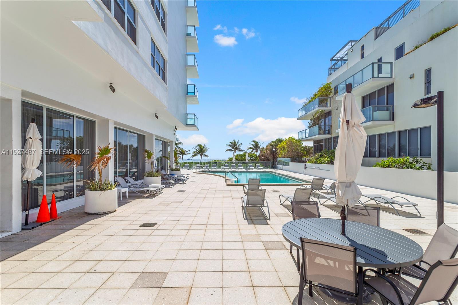 9511 Collins Ave # 806