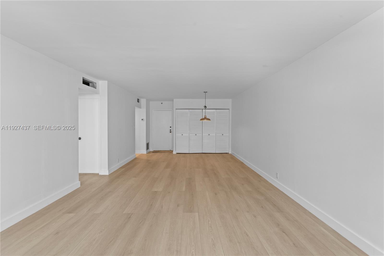 9511 Collins Ave # 806