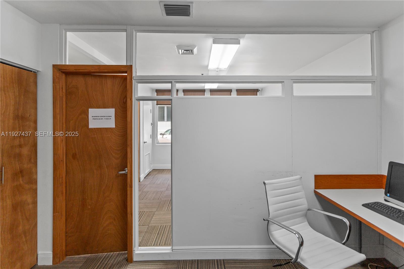 9511 Collins Ave # 806