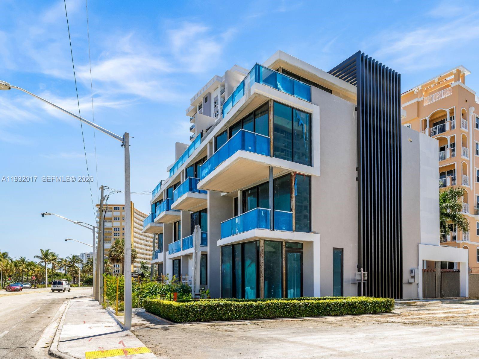 499 N Ocean Blvd # 3