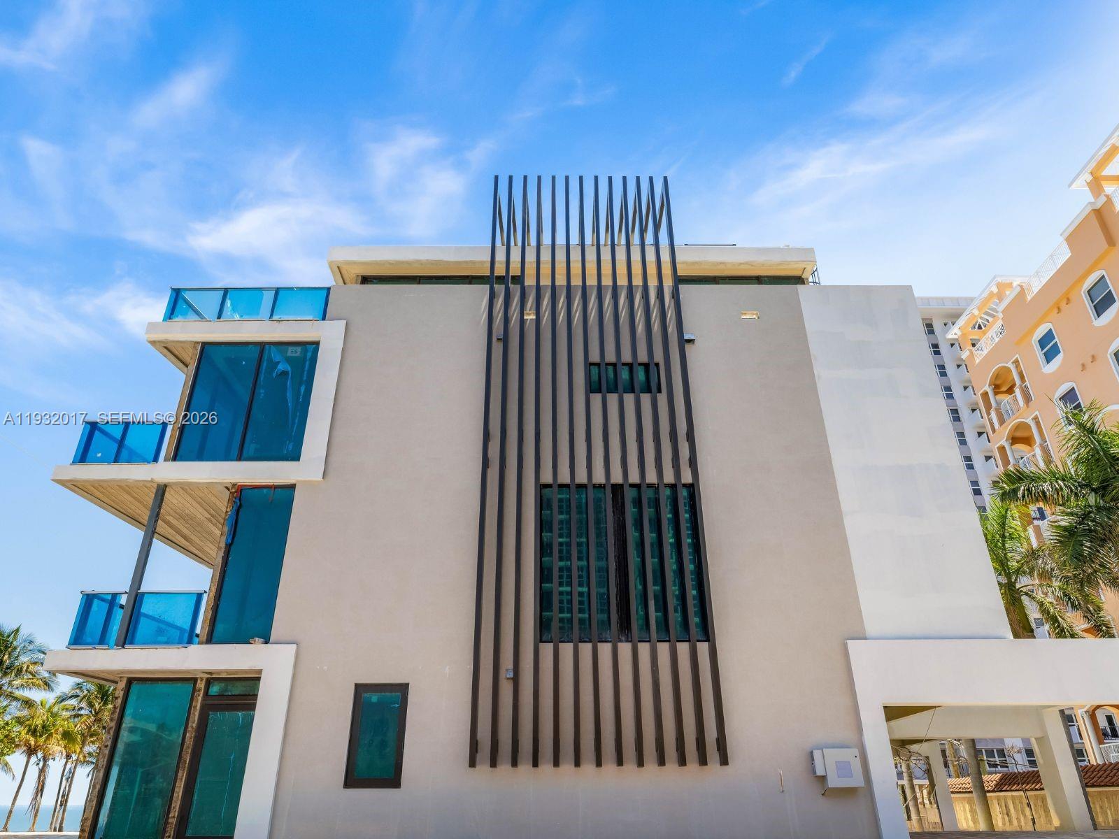 499 N Ocean Blvd # 3