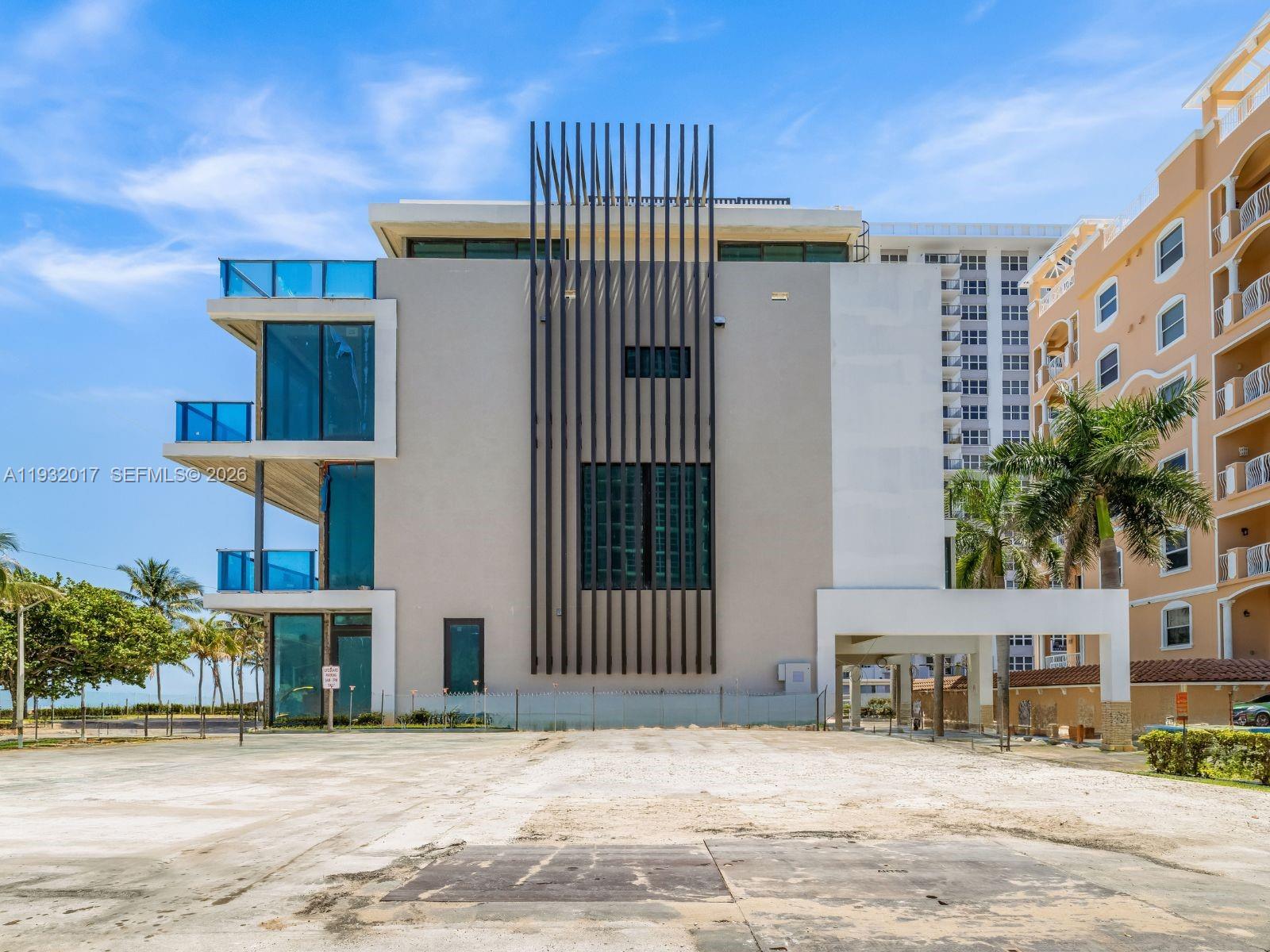 499 N Ocean Blvd # 3