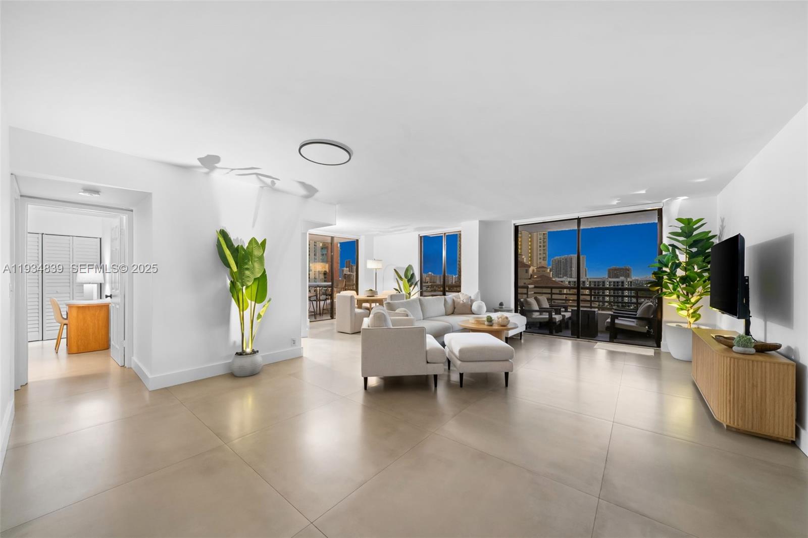 3300 NE 191st St # 1813