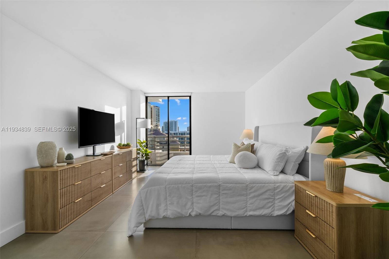 3300 NE 191st St # 1813