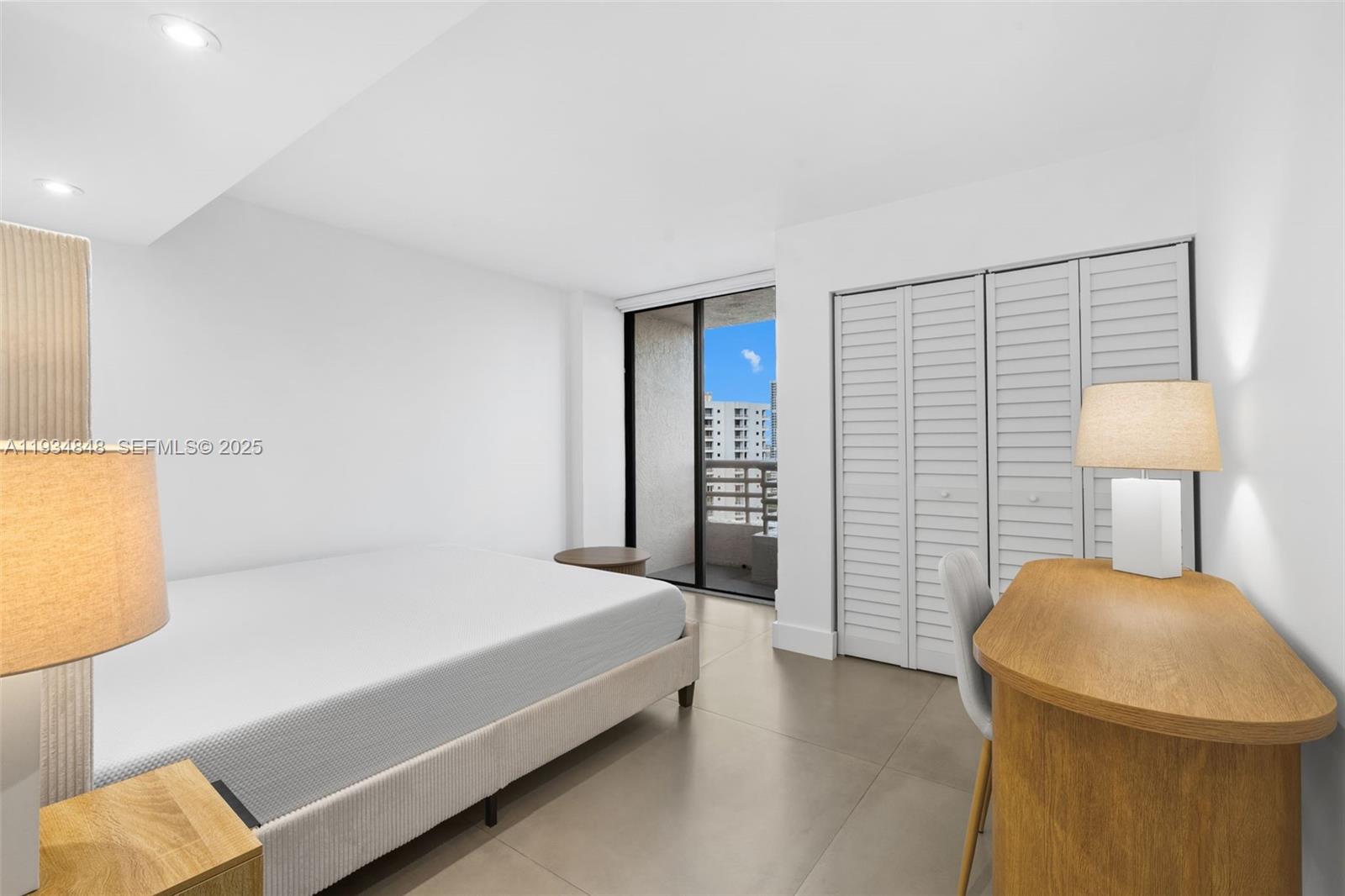 3300 NE 191st St # 1813