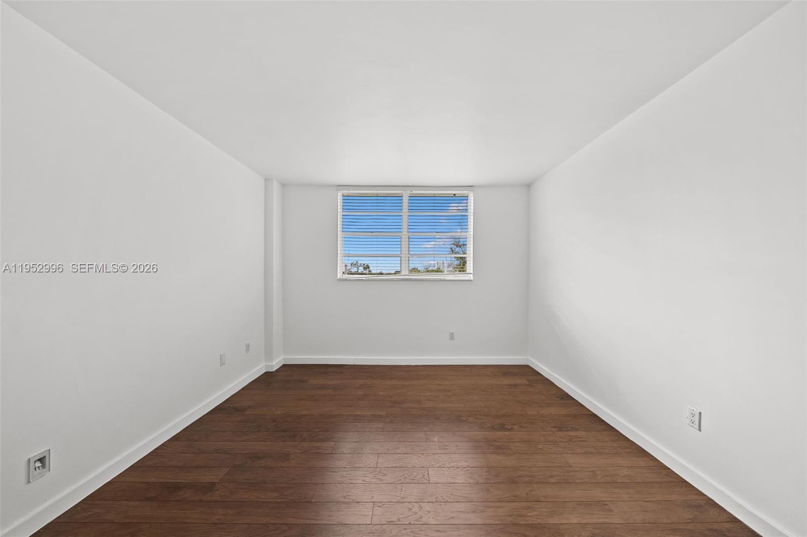 680 NE 64th St Unit: APH6