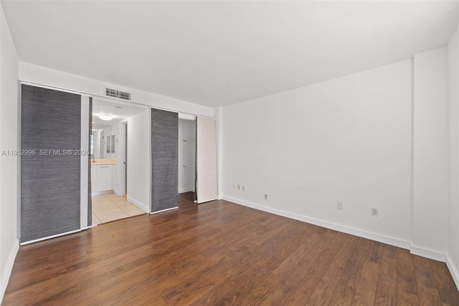 680 NE 64th St Unit: APH6