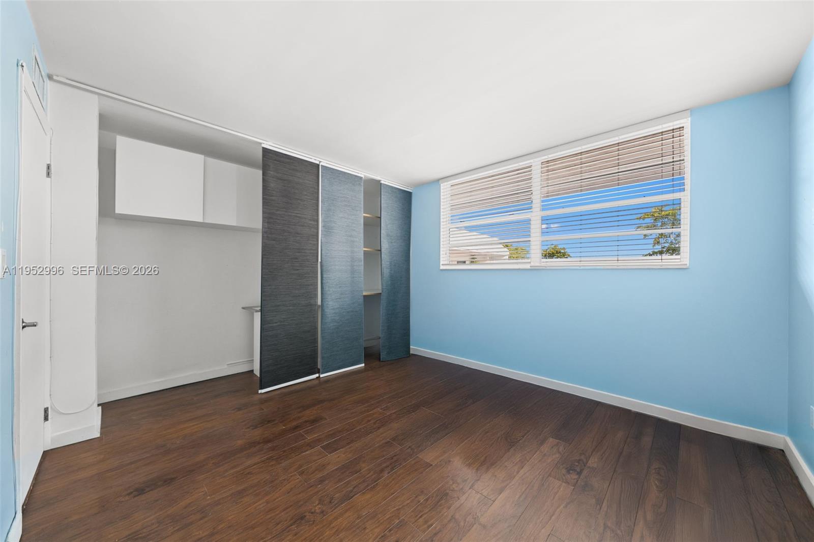 680 NE 64th St Unit: APH6