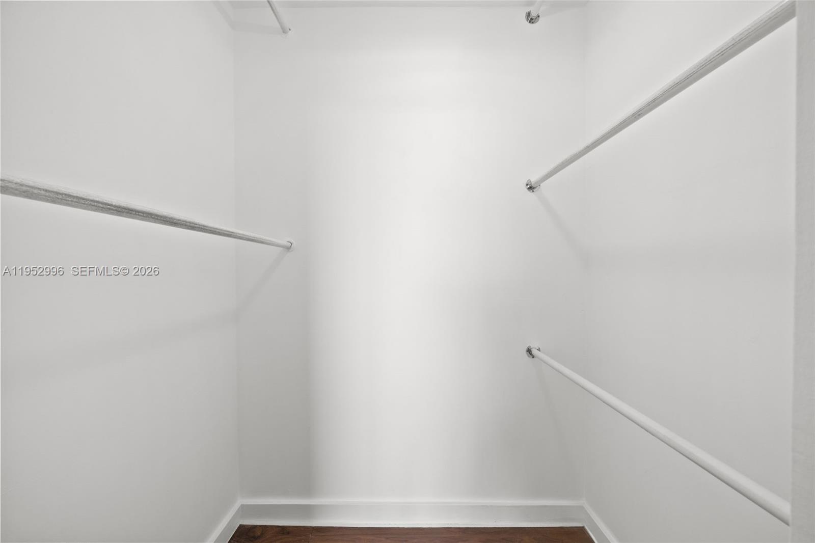 680 NE 64th St Unit: APH6