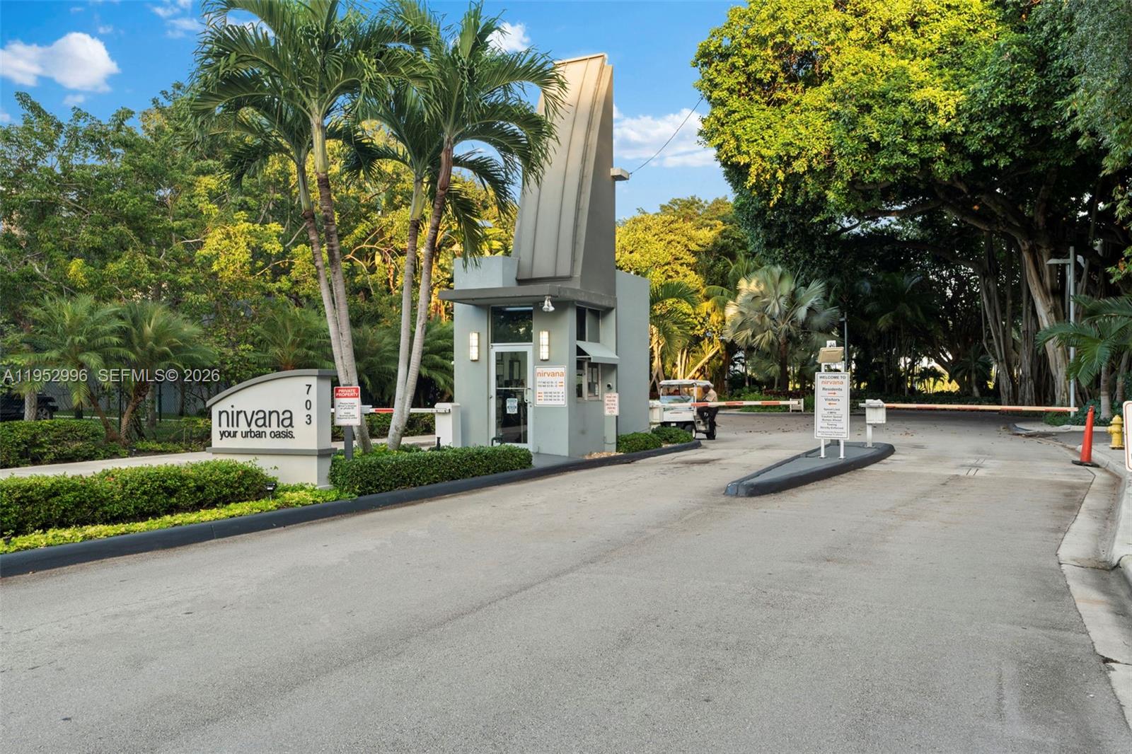 680 NE 64th St Unit: APH6