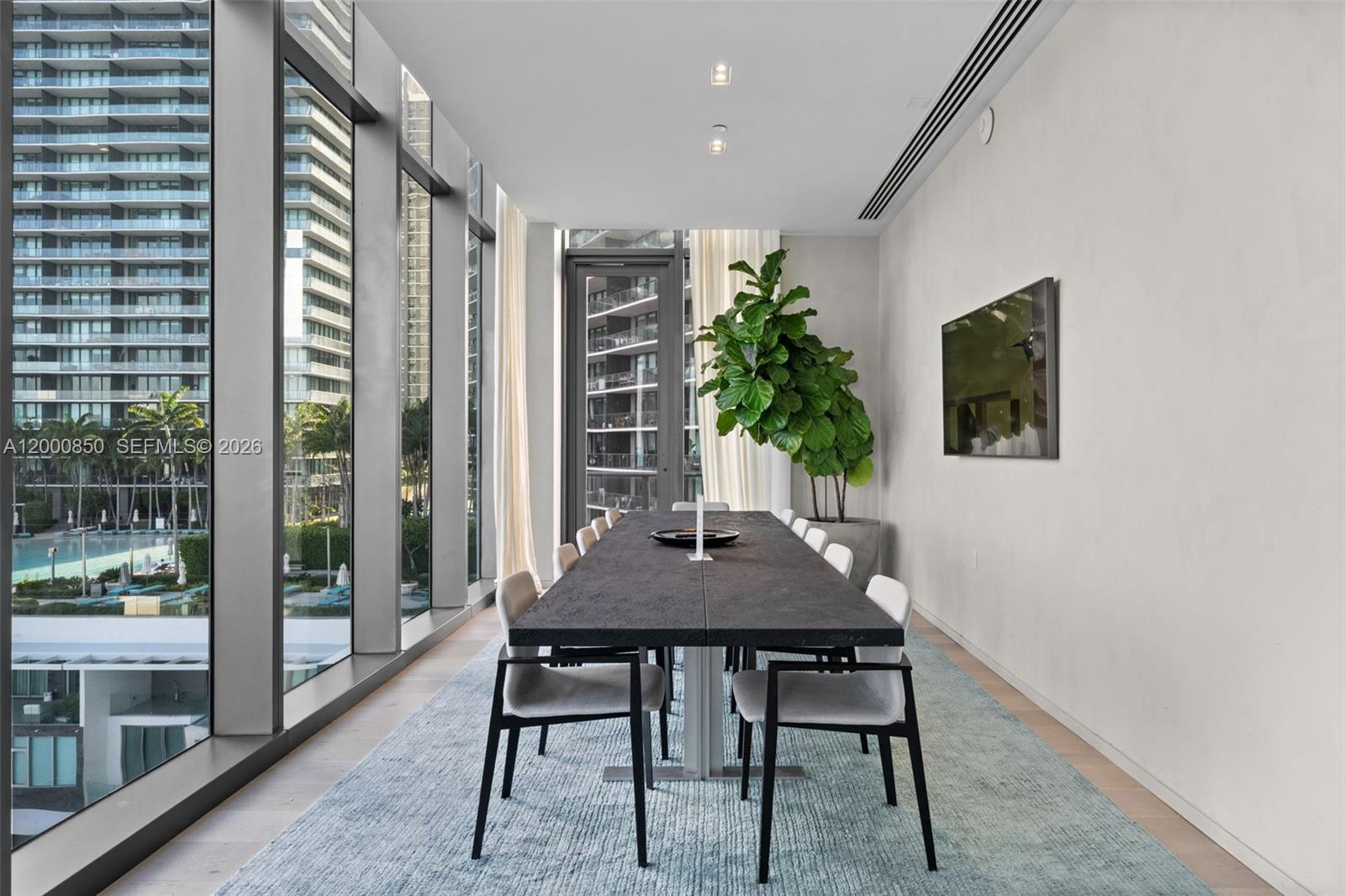 3131 NE 7th Ave # 3306