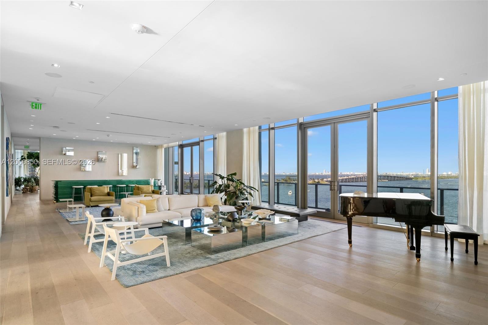 3131 NE 7th Ave # 3306