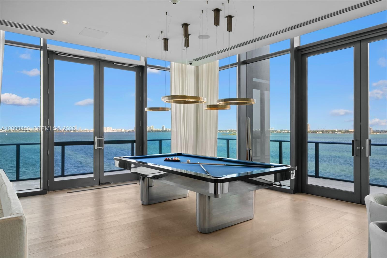 3131 NE 7th Ave # 3306