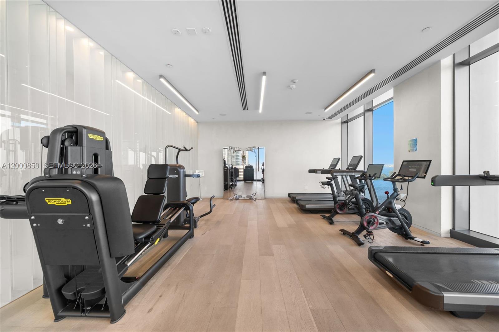 3131 NE 7th Ave # 3306