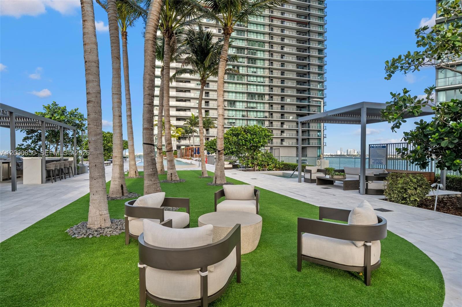 3131 NE 7th Ave # 3306