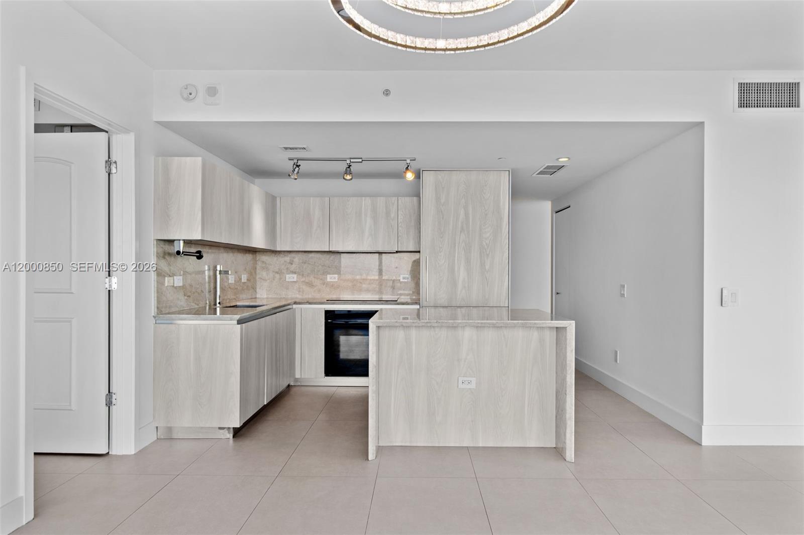 3131 NE 7th Ave # 3306