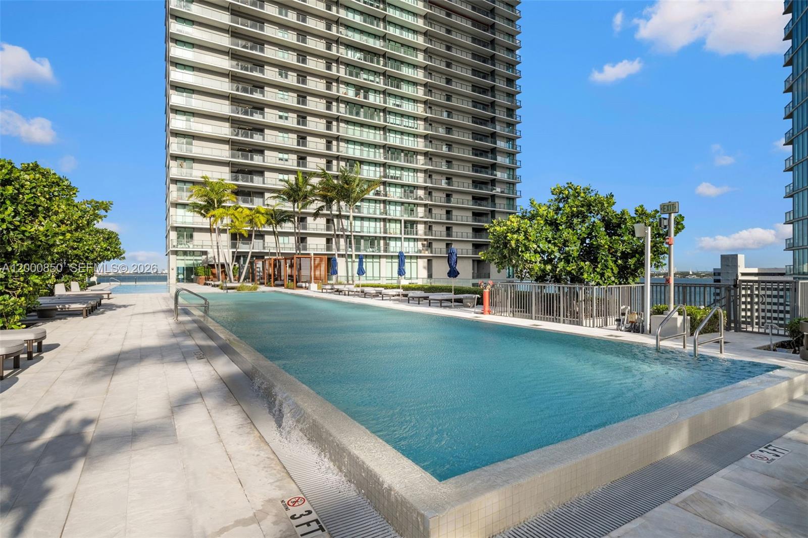 3131 NE 7th Ave # 3306