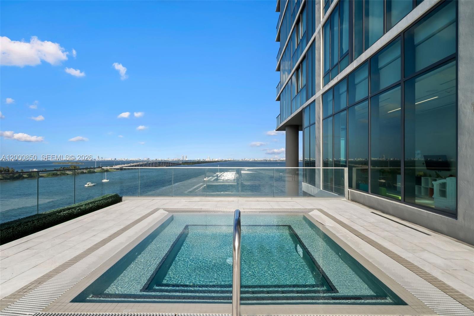 3131 NE 7th Ave # 3306