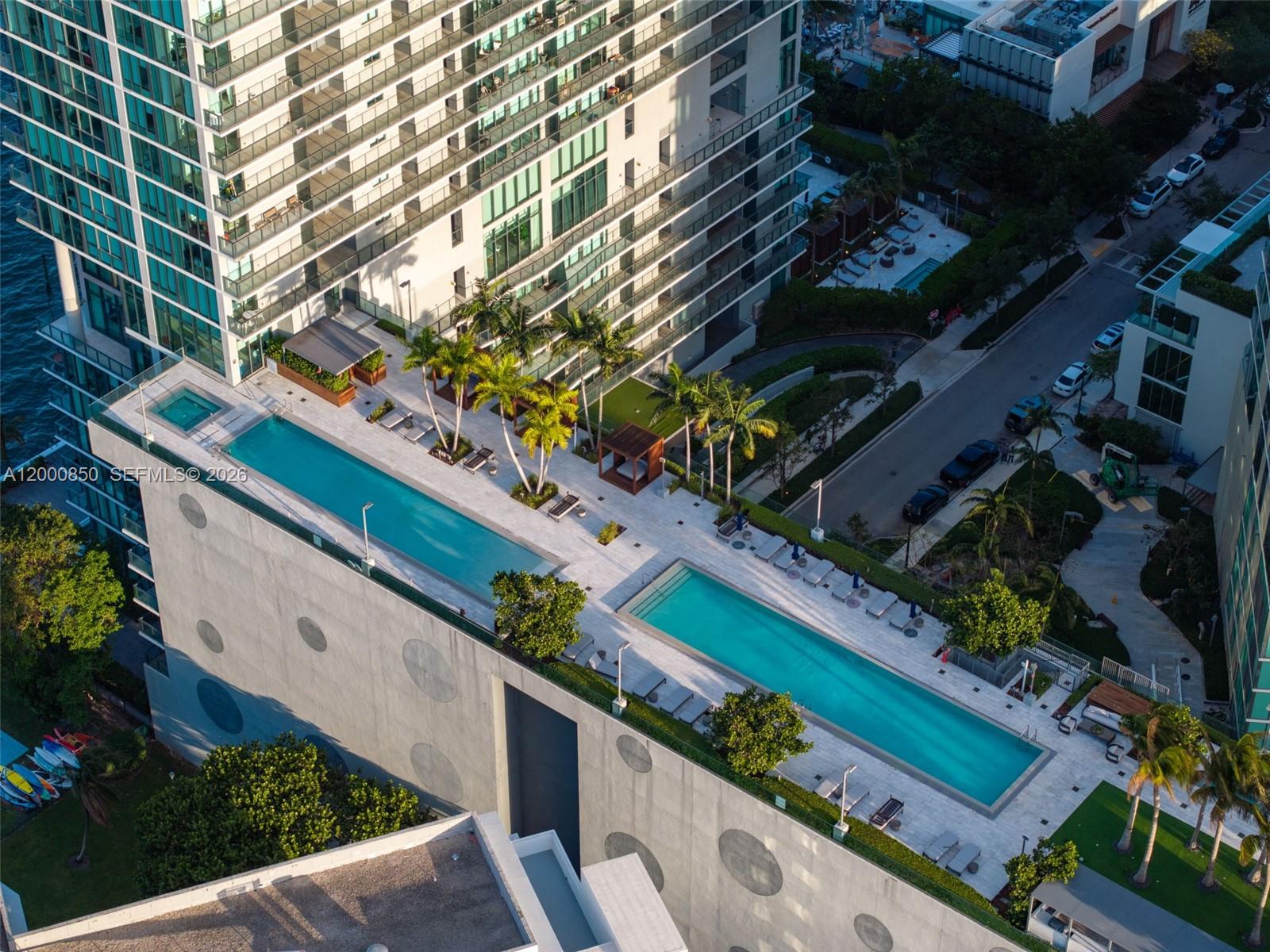 3131 NE 7th Ave # 3306