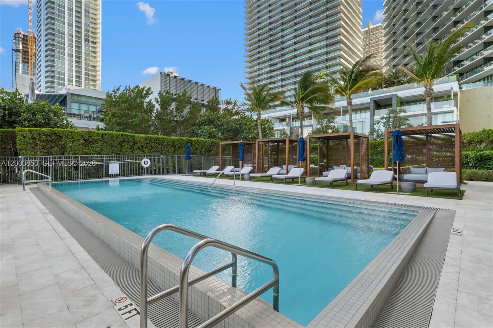 3131 NE 7th Ave # 3306