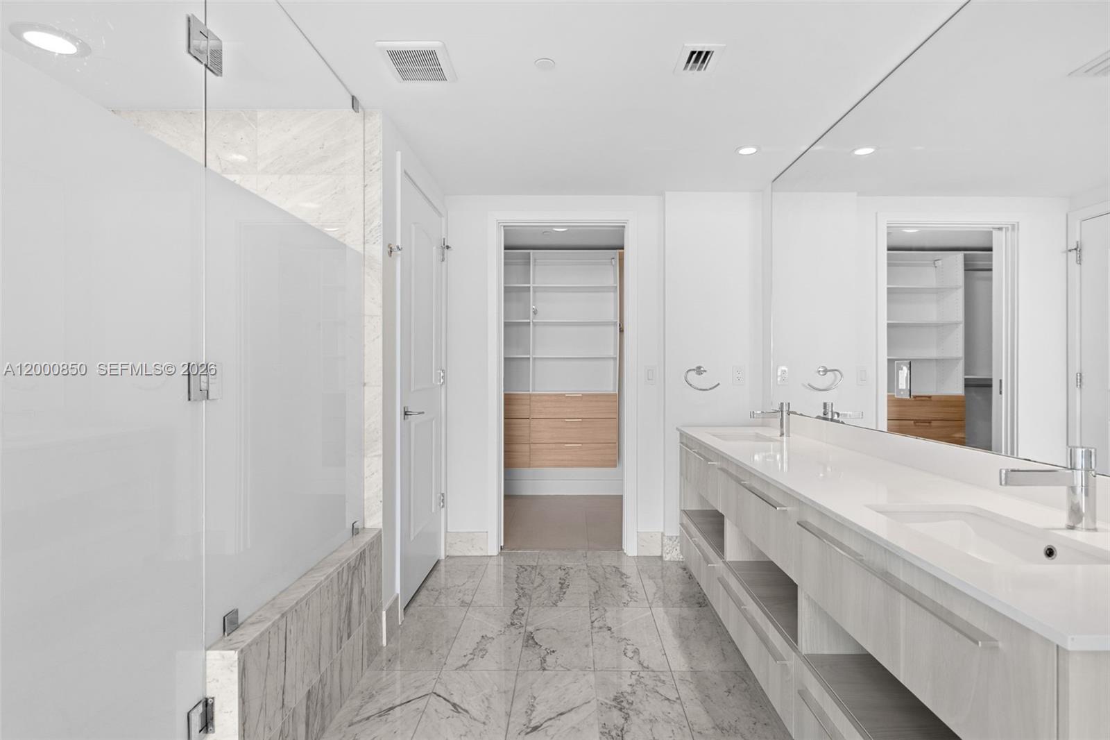 3131 NE 7th Ave # 3306