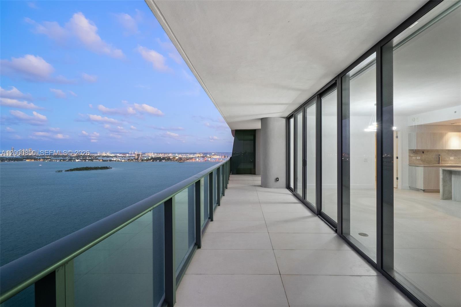 3131 NE 7th Ave # 3306