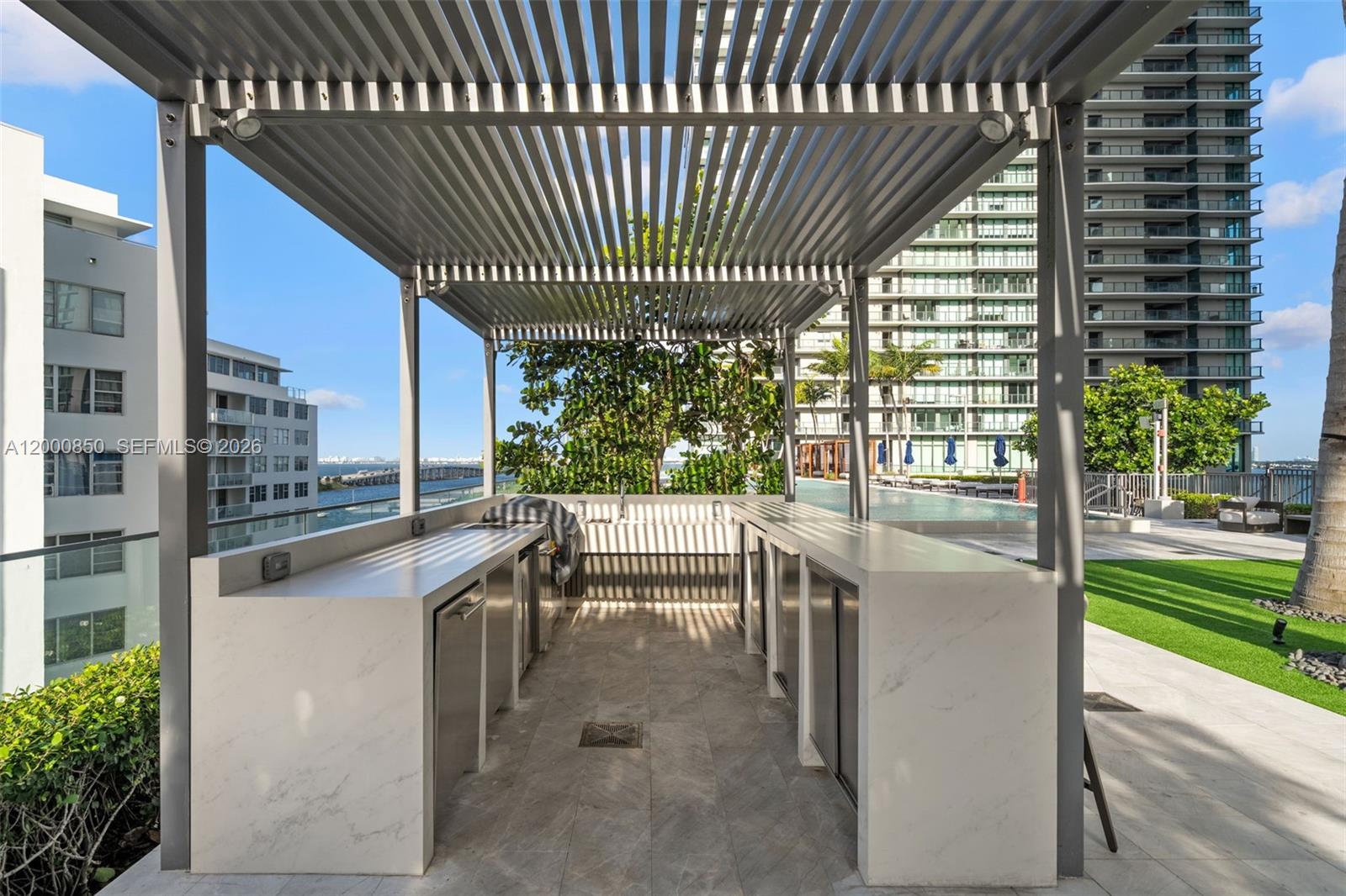 3131 NE 7th Ave # 3306